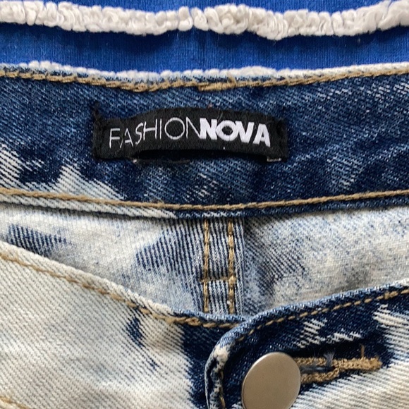 Fashion Nova Retro Bleach Distressed High Rise Skinny Denim Jean Size Large - Picture 10 of 11